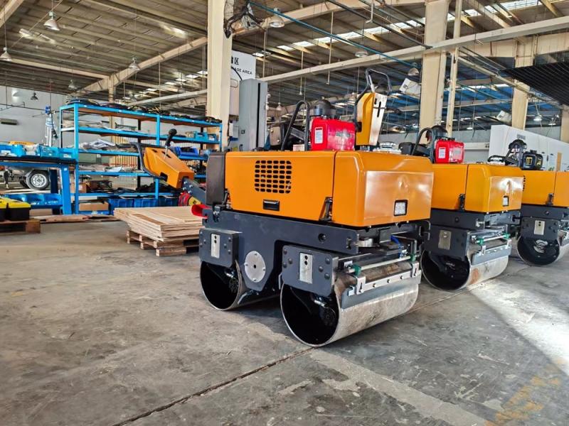 小型壓路機發動機的工作原理及保養的重要性