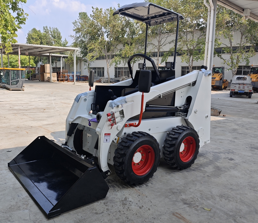 山東奔馬(SDBM)輪胎式滑移裝載機BM50